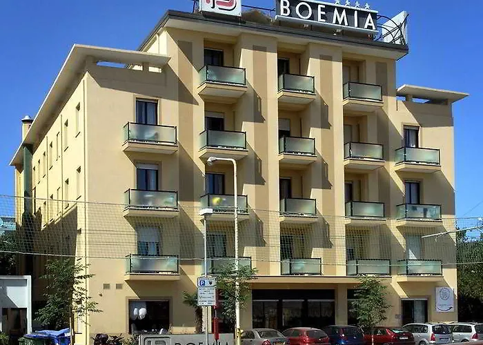 מלון Boemia ריצ'יונה